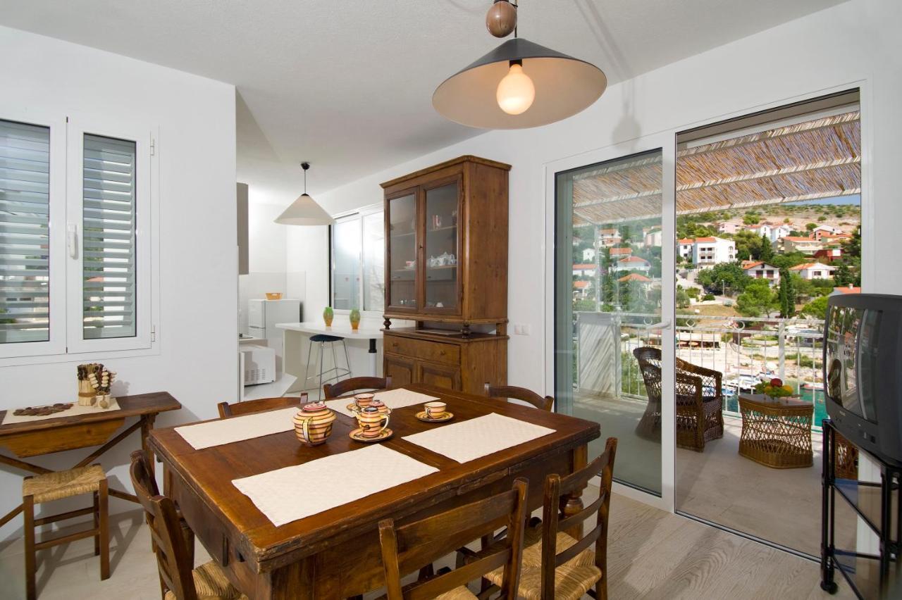 Holiday Home Duje 特罗吉尔 外观 照片