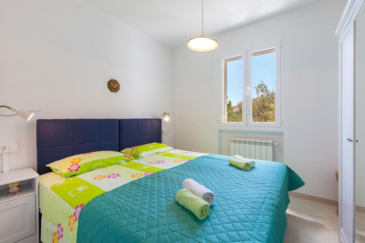 Holiday Home Duje 特罗吉尔 外观 照片